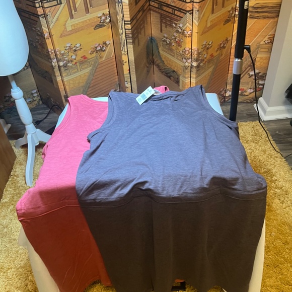 2 members mark soft dresses - Picture 6 of 13